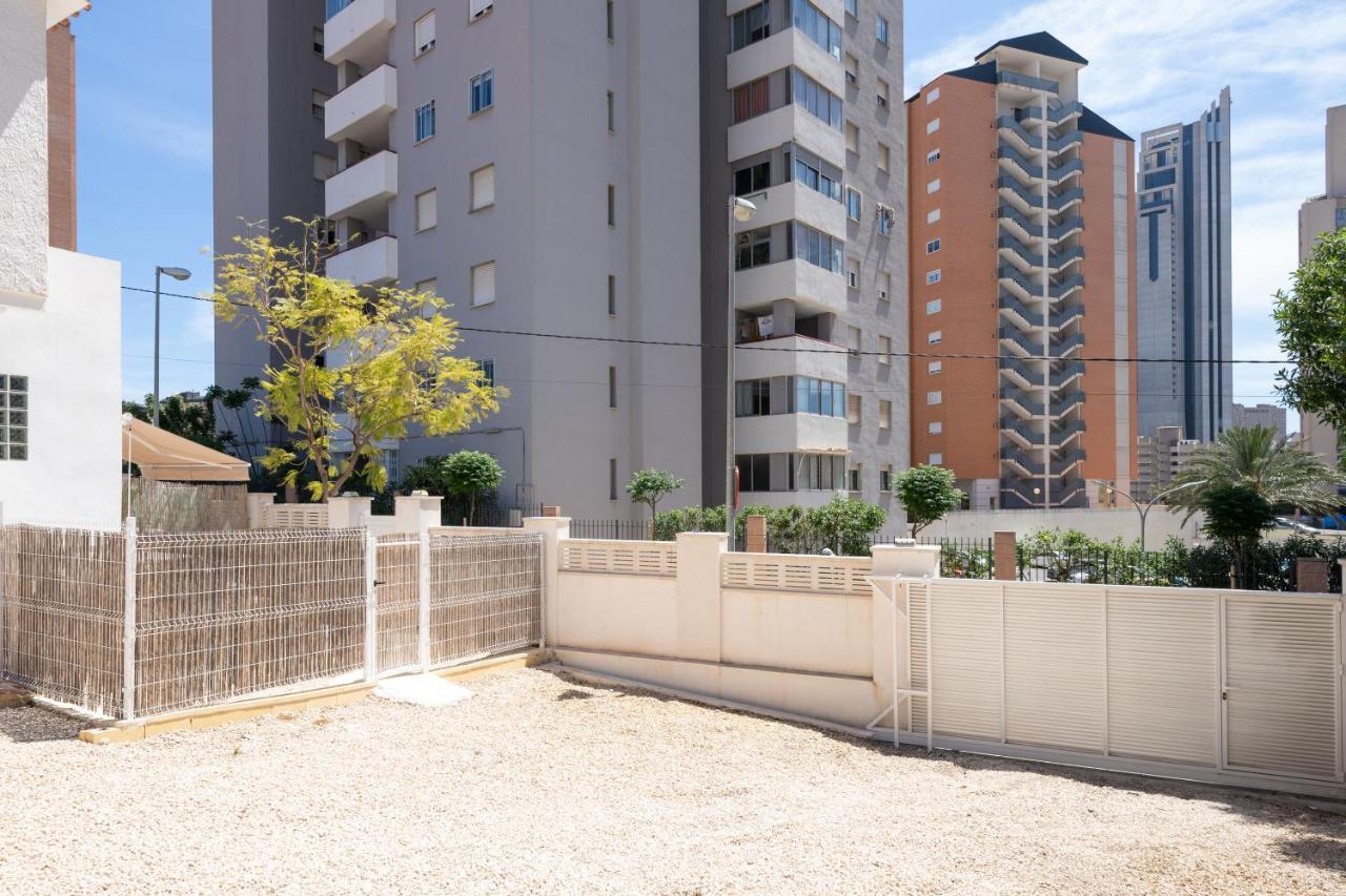Villa Casa Mya Con Terreno Privado Y Parking Compartido - A 800M De Playa Poniente Benidorm Exterior foto