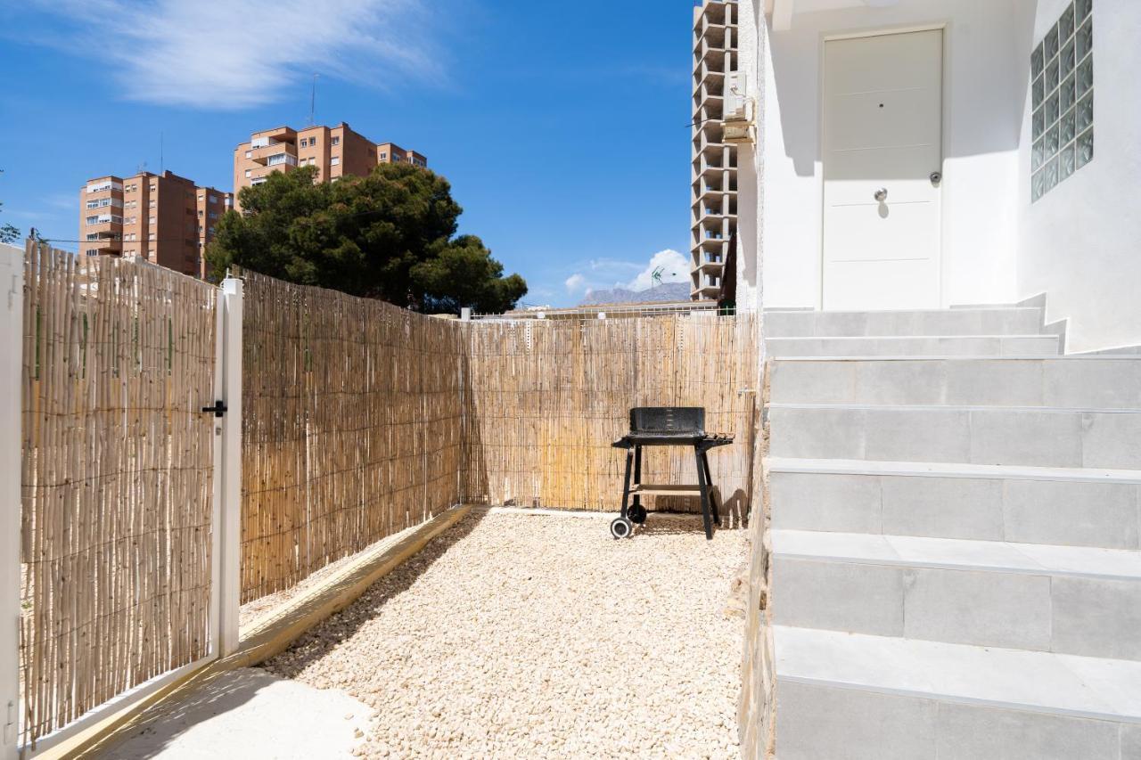 Villa Casa Mya Con Terreno Privado Y Parking Compartido - A 800M De Playa Poniente Benidorm Exterior foto